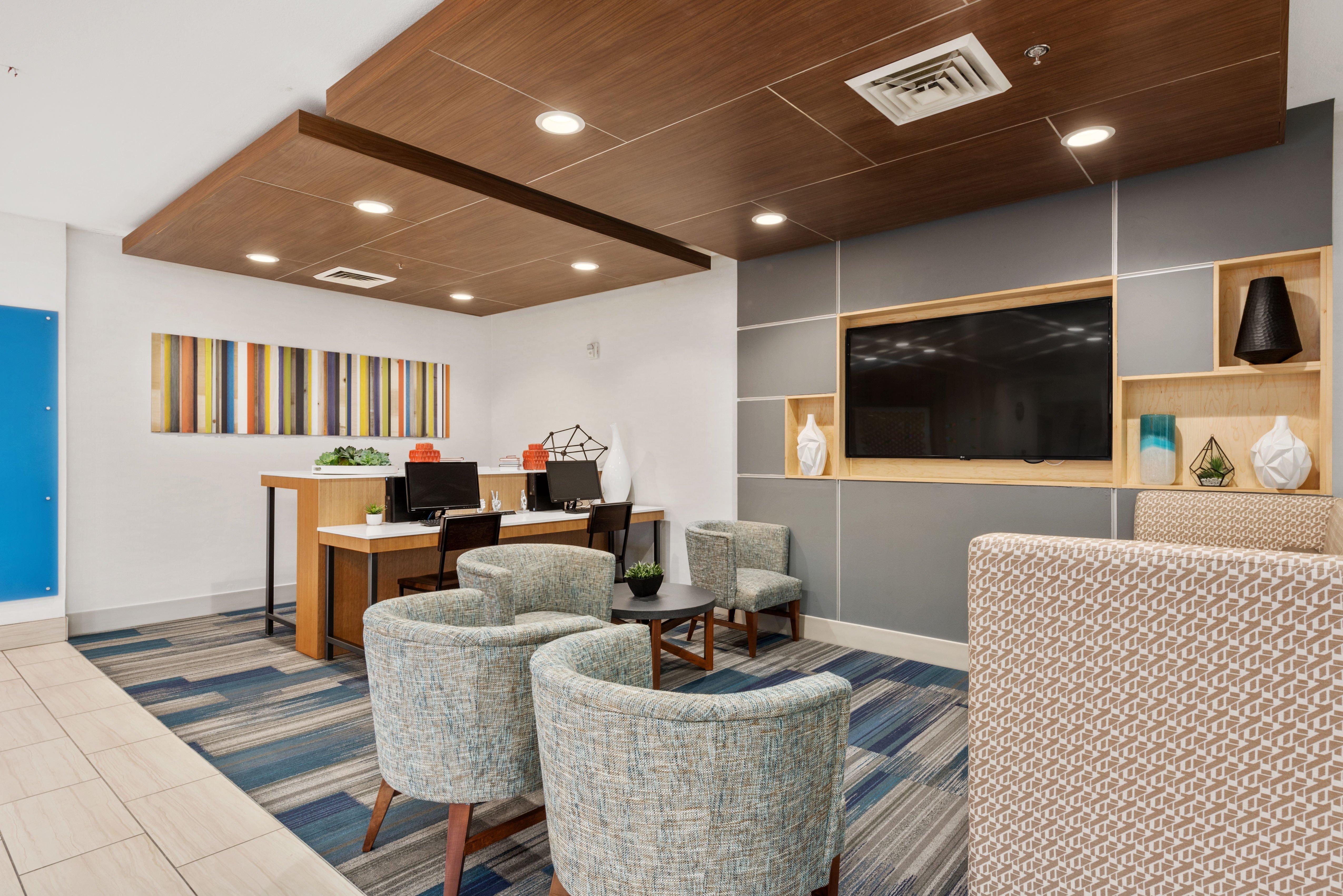 Holiday Express By Ihg Hotel West Valley City